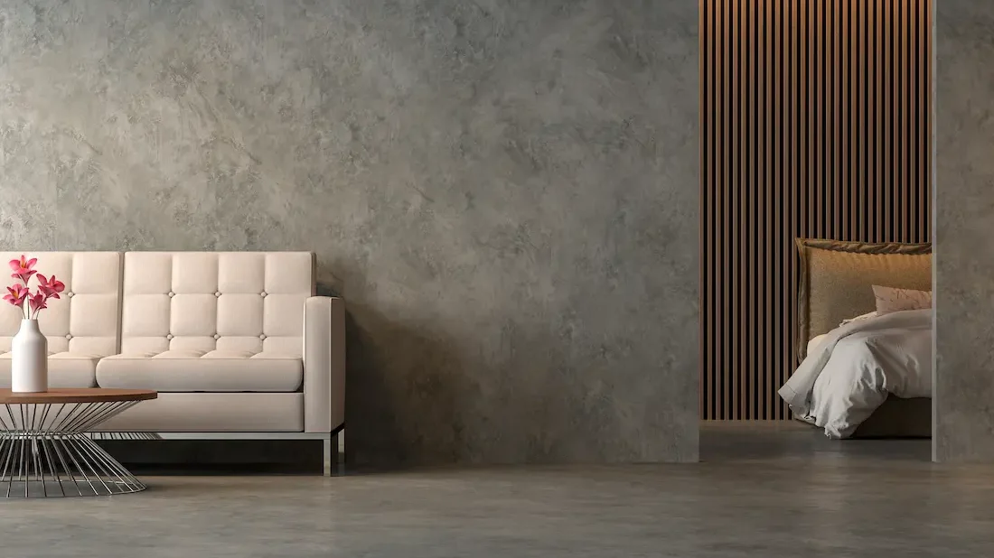 Vivienda con suelo de microcemento de color gris oscuro